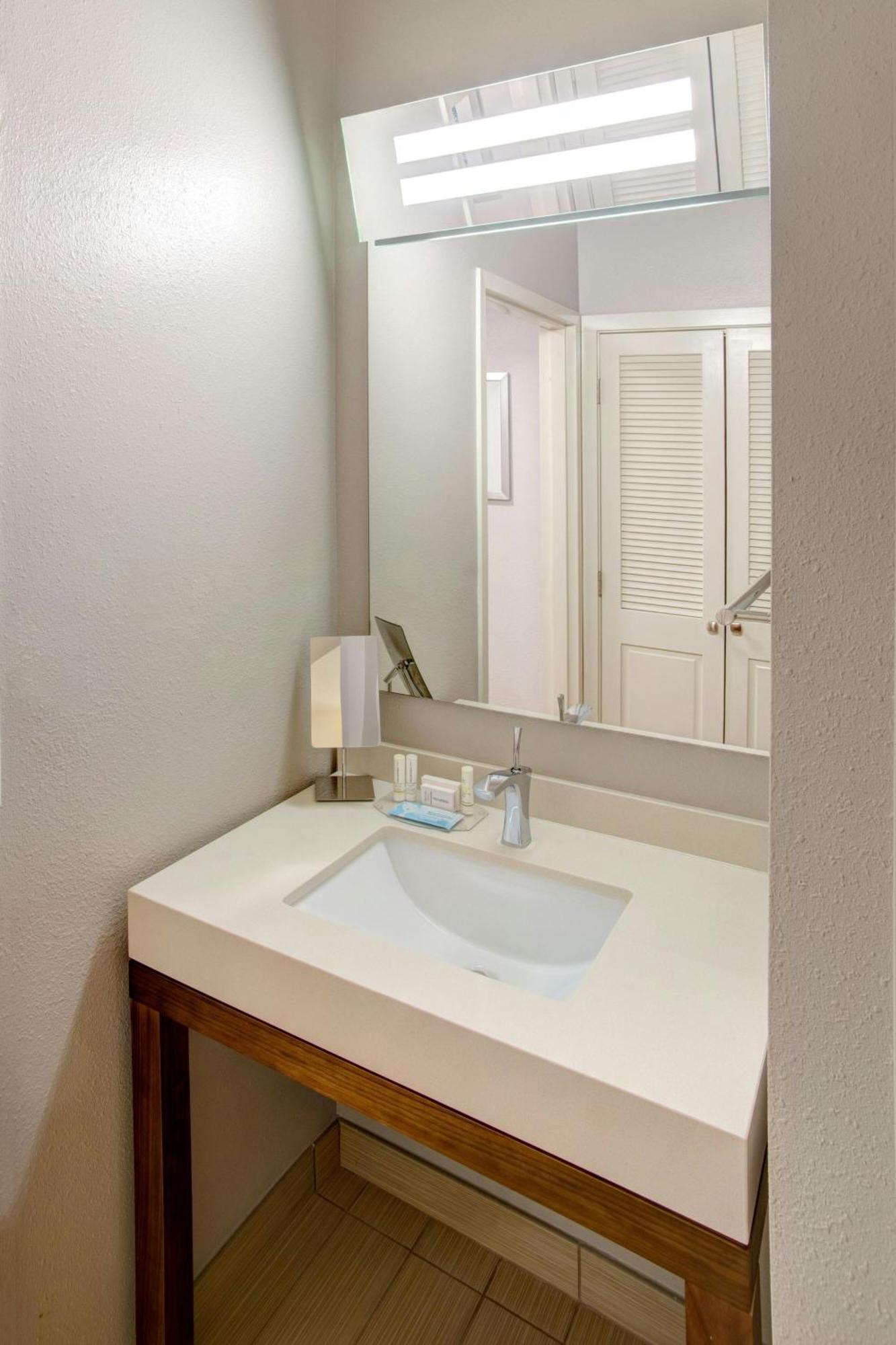 Courtyard By Marriott Northeast/fort Jackson Area Hotel Columbia