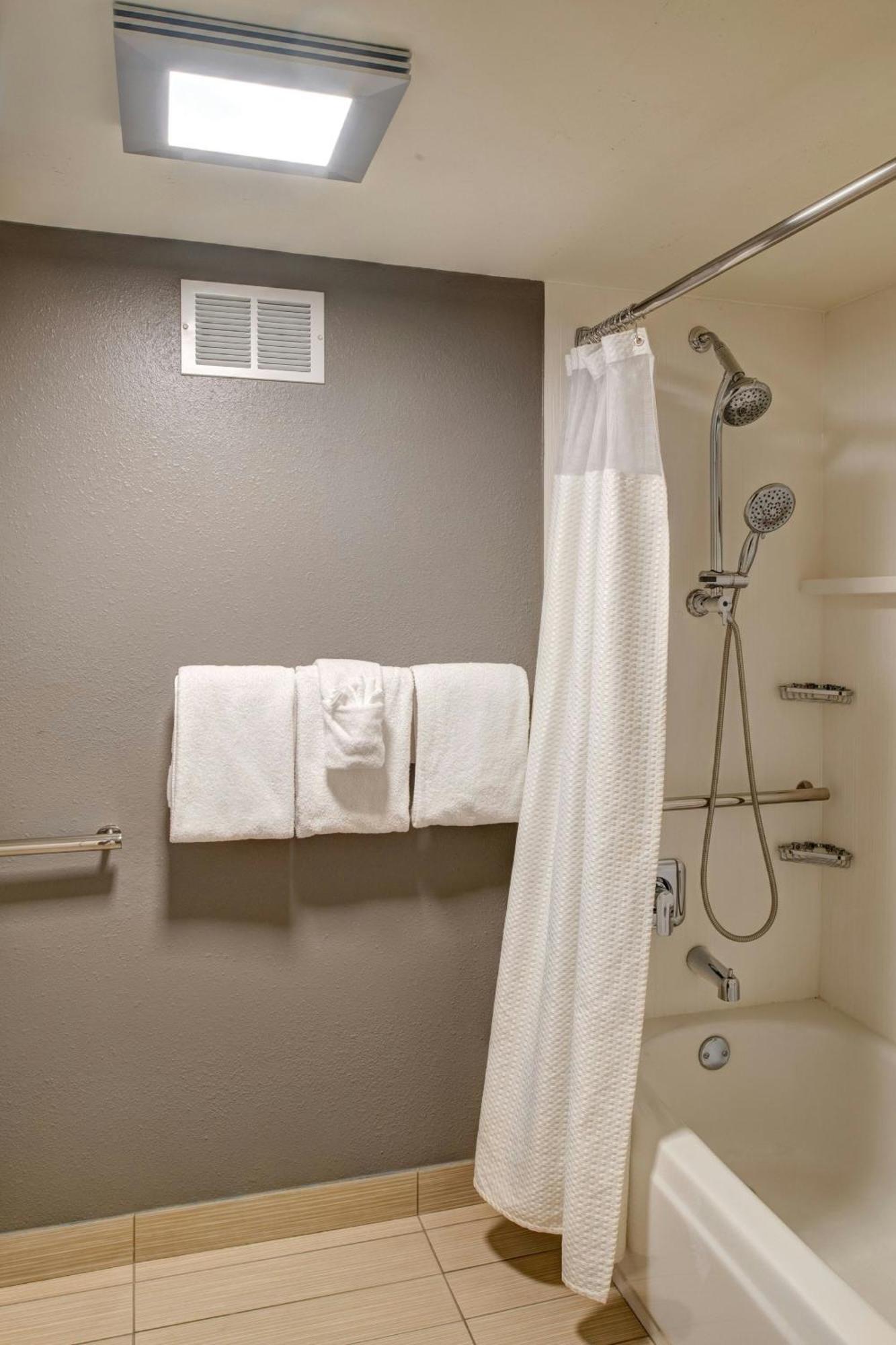 Courtyard By Marriott Northeast/fort Jackson Area