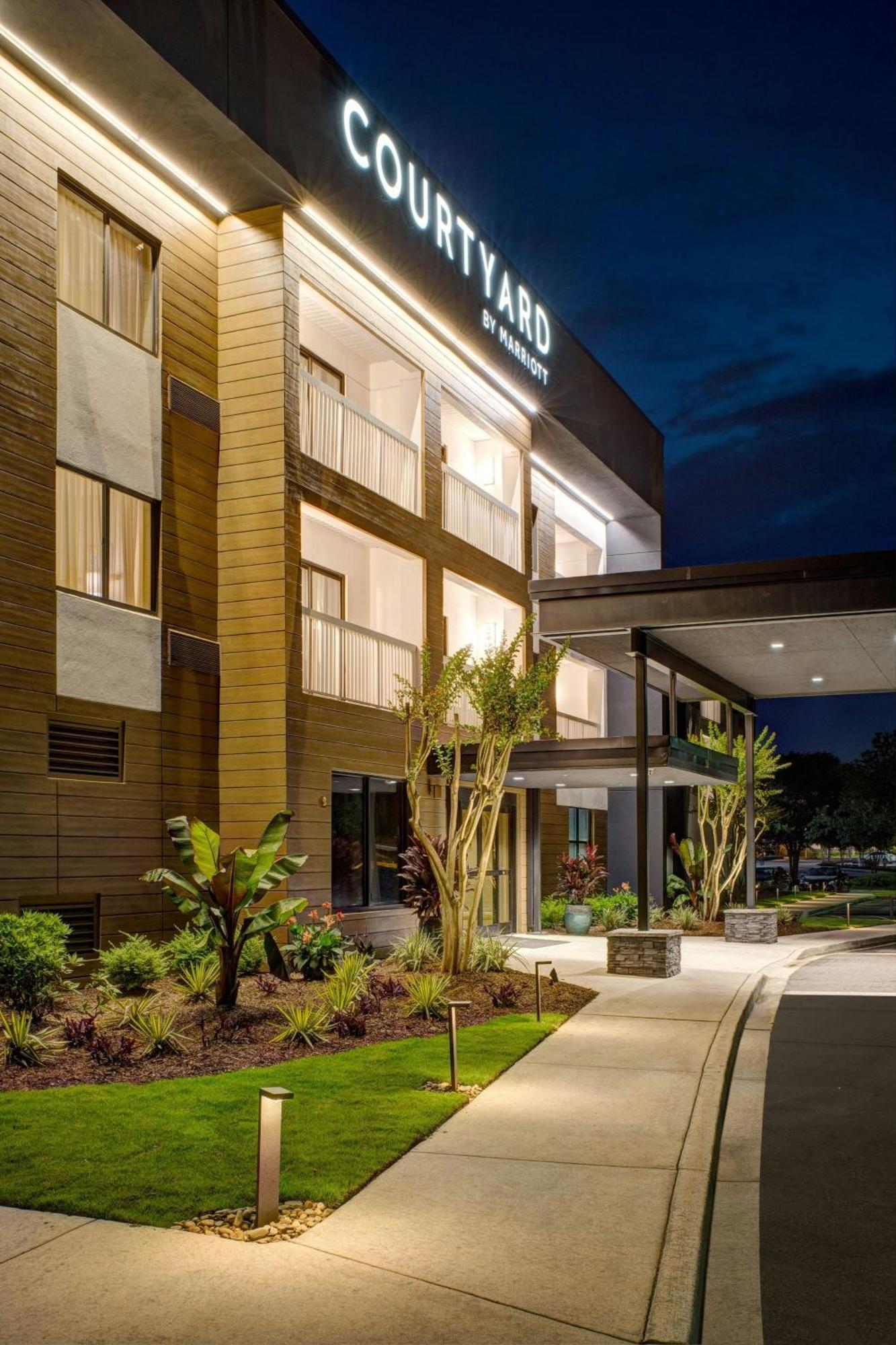 Hotel Courtyard By Marriott Northeast/fort Jackson Area