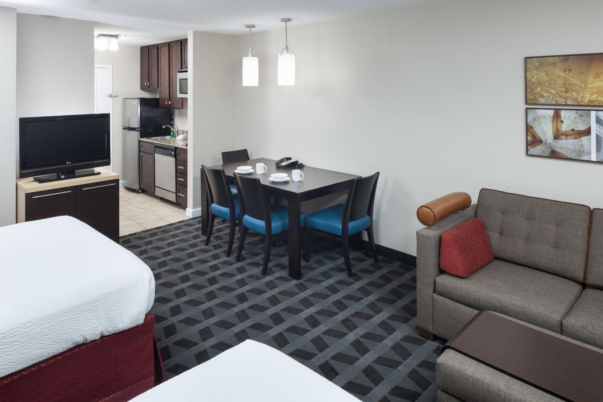 Hotel Towneplace Southeast / Jackson