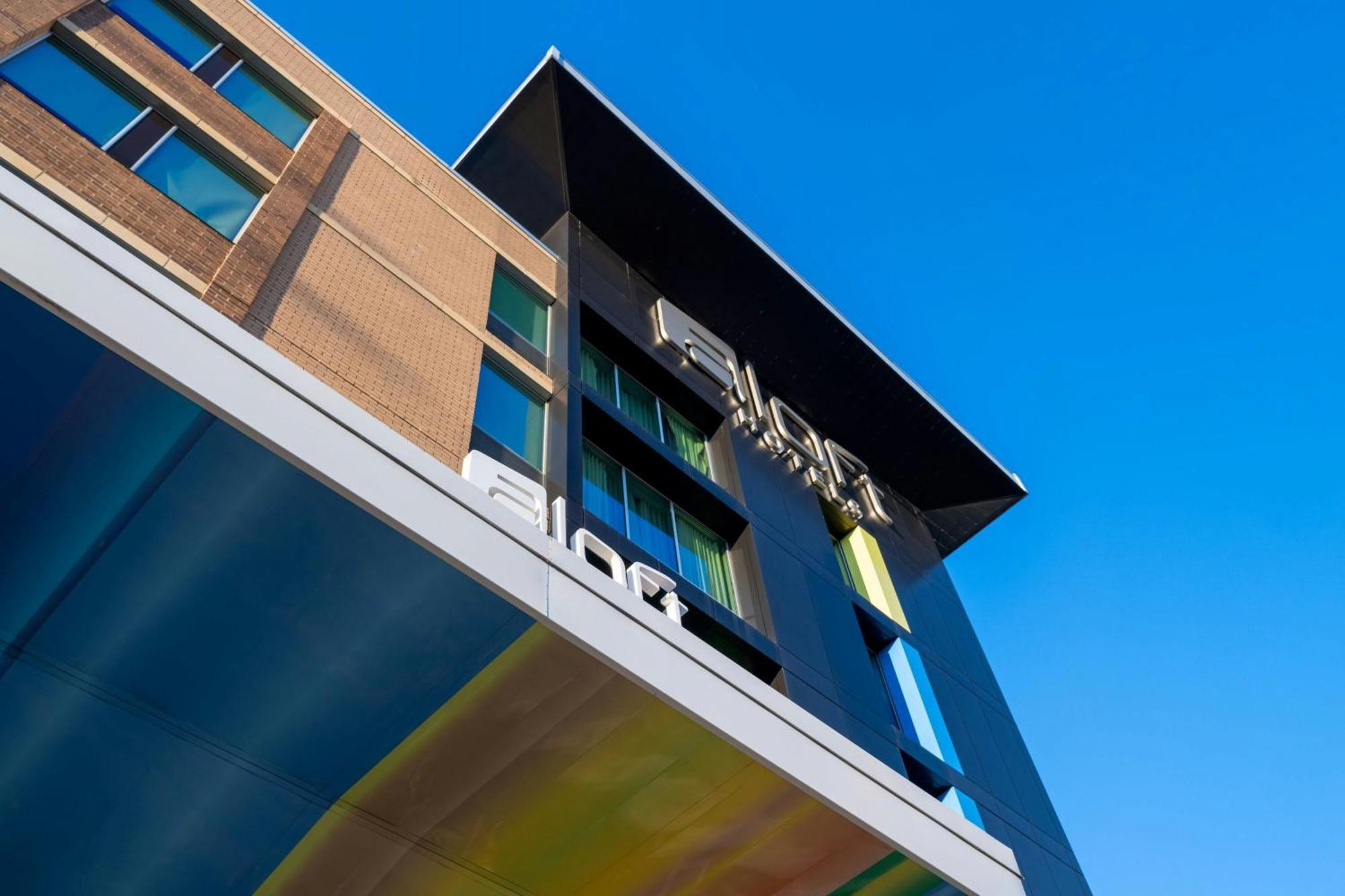 Aloft Downtown Hotel 3*