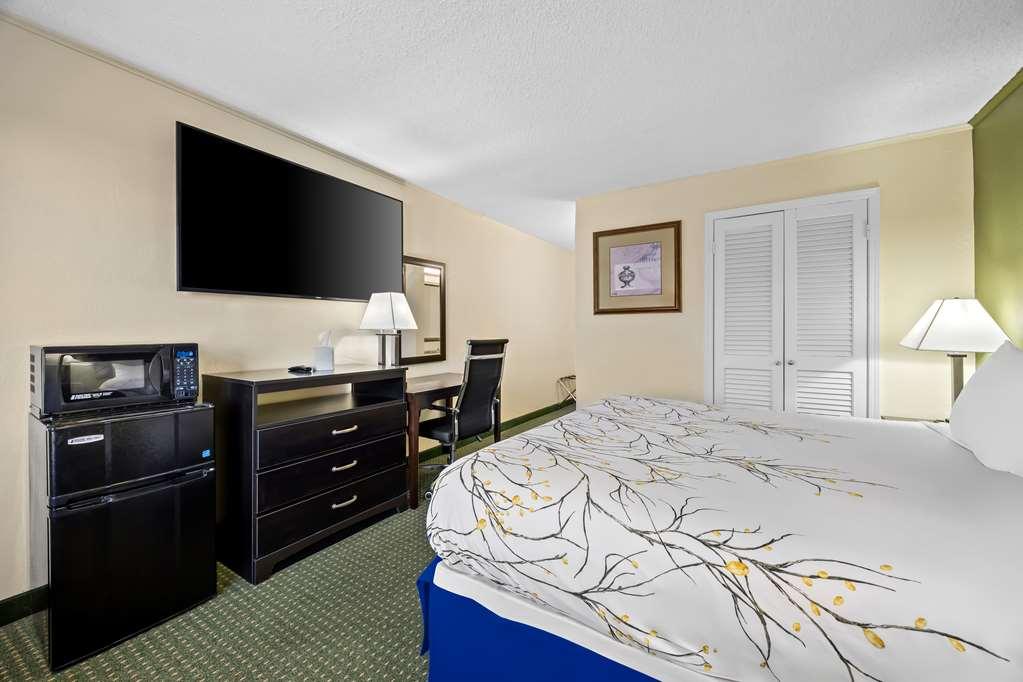 Hotel Americas Best Value Fort Jackson 2*