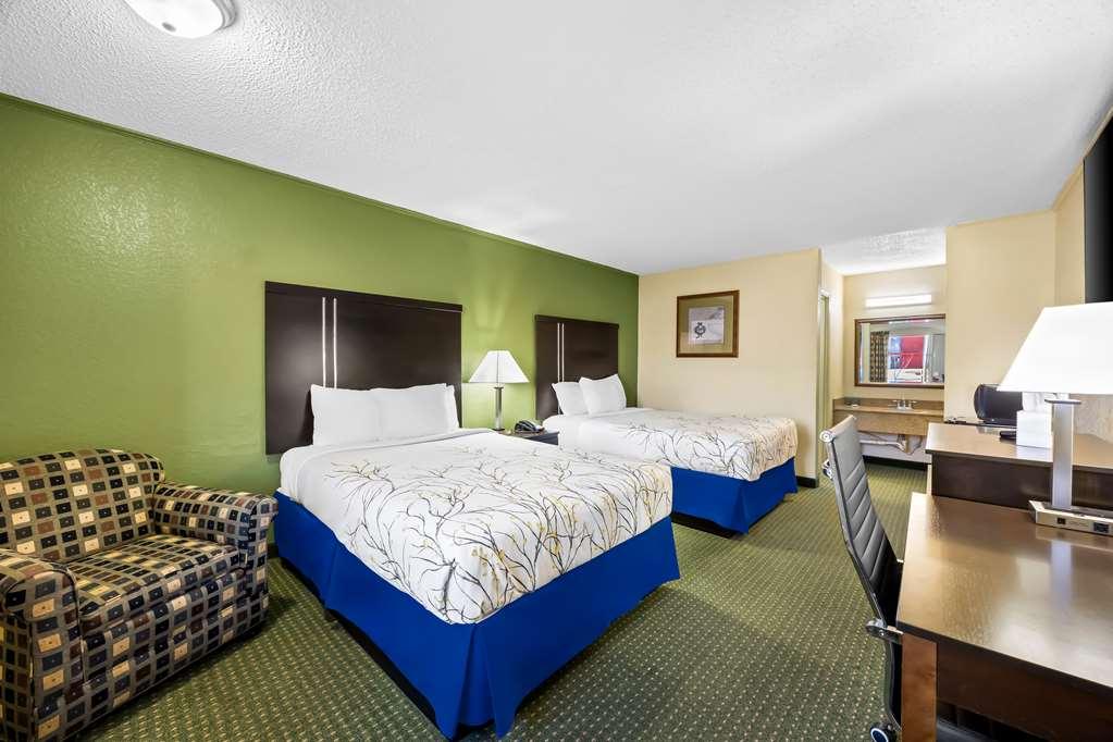 Americas Best Value Fort Jackson Hotel
