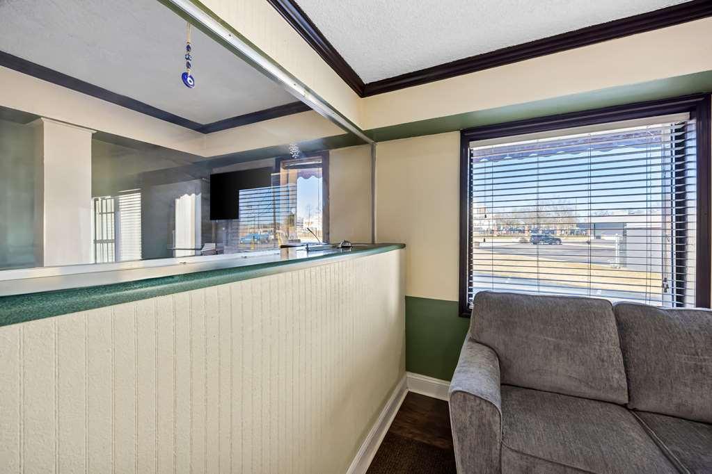 Americas Best Value Fort Jackson 2*