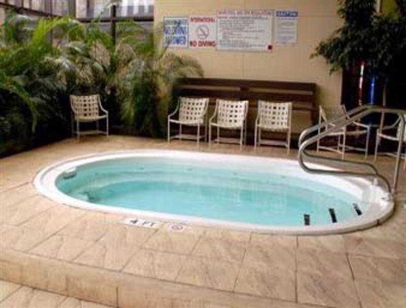 Hotel Ramada Columbia/fort Jackson Area