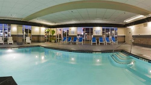 Hotel Express & Columbia-fort Jackson By Ihg 2*