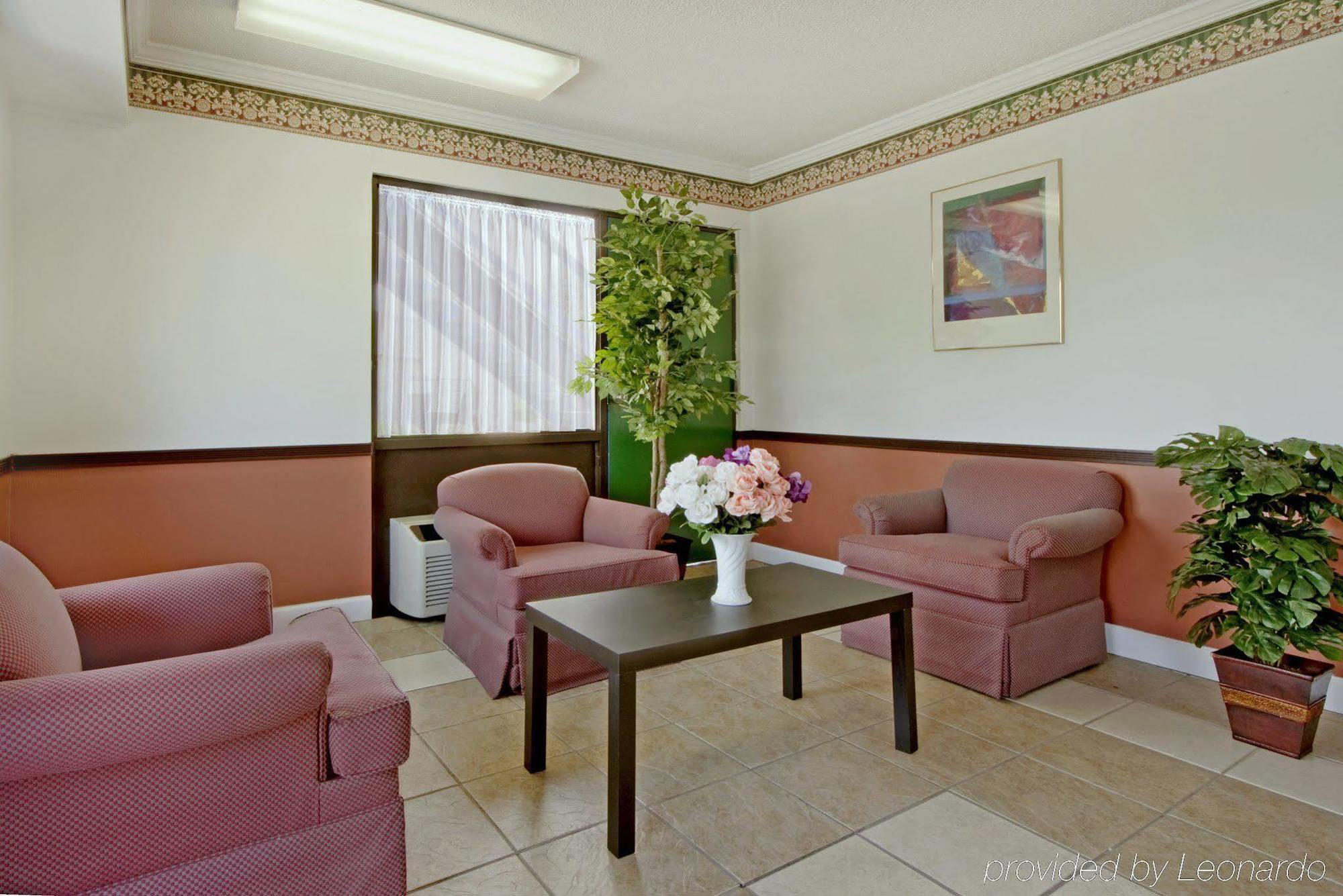 Hotel Americas Best Value Fort Jackson 2*