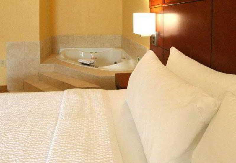 Courtyard By Marriott Northeast/fort Jackson Area