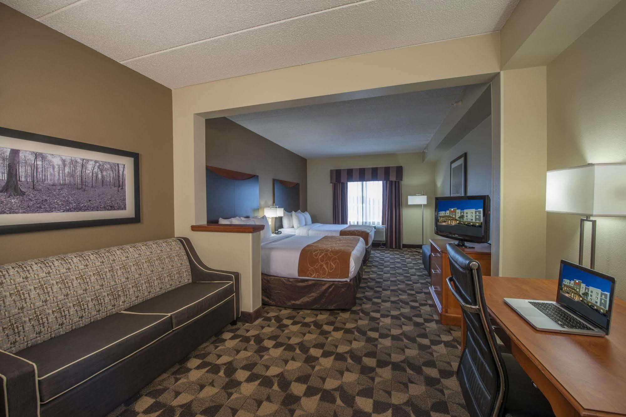 Hotel Comfort At Harbison 3*