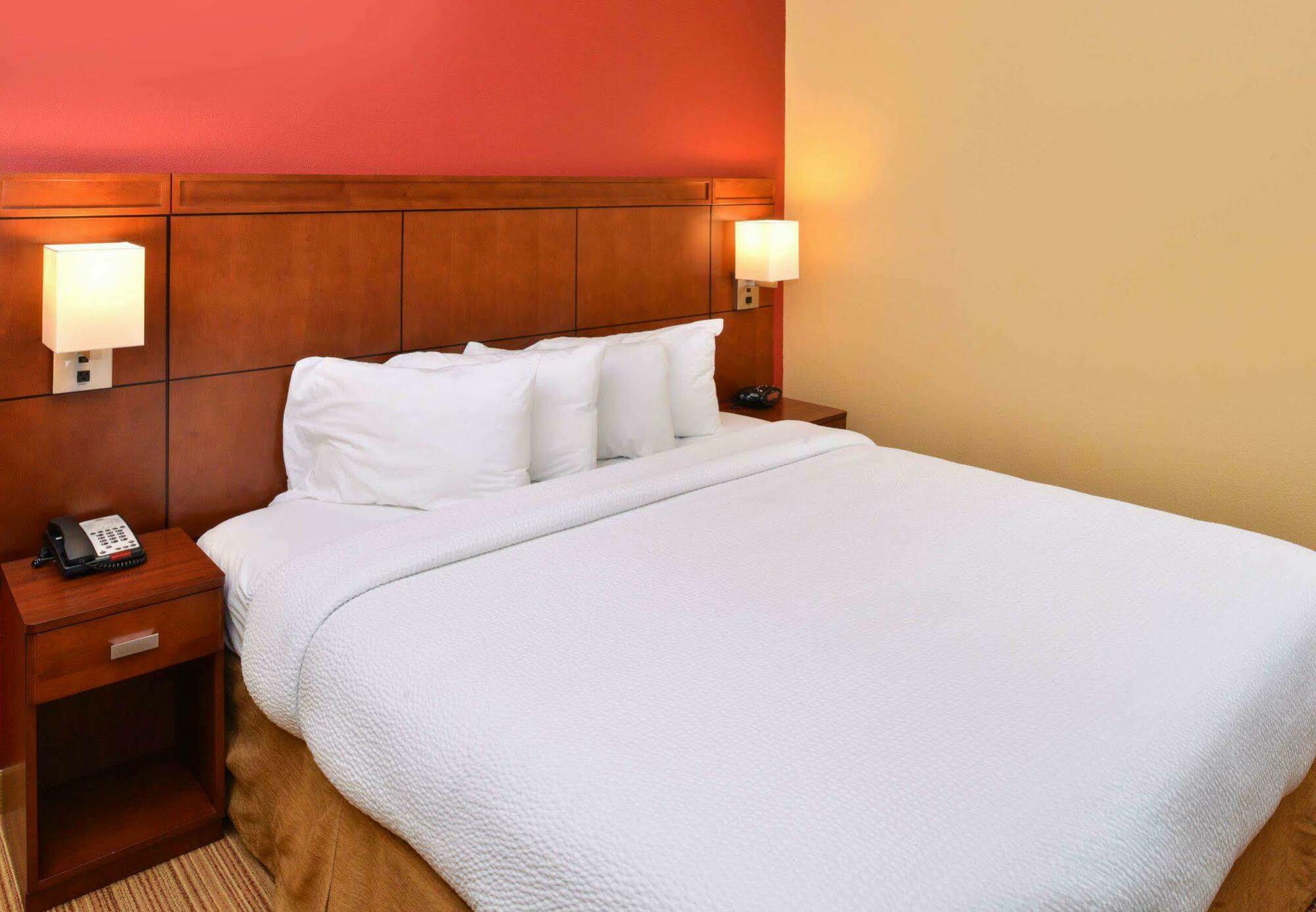 Courtyard By Marriott Northeast/fort Jackson Area Hotel