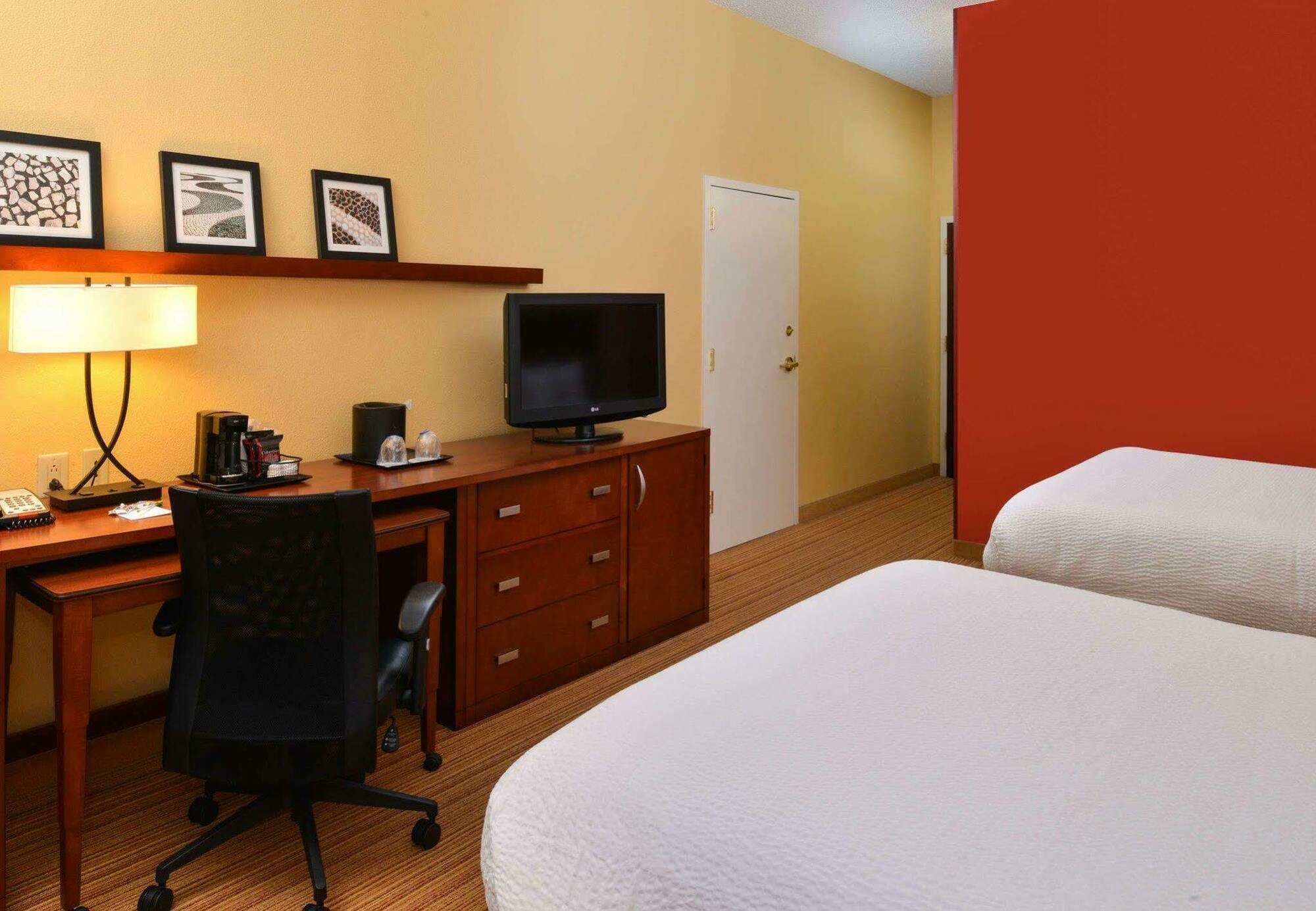 Courtyard By Marriott Northeast/fort Jackson Area Hotel Columbia