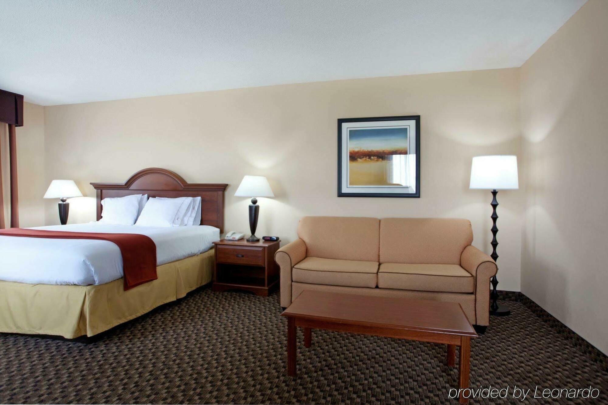 Hotel Express & Columbia-i-20 At Clemson Road By Ihg 2*