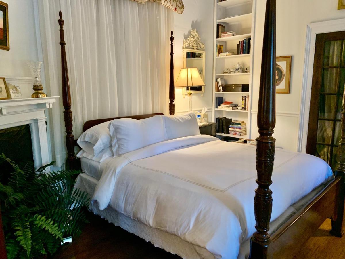 Chesnut Bed & Breakfast *