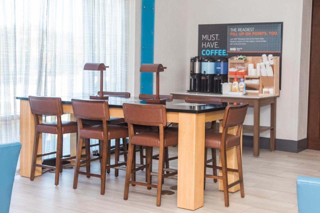 Express & Columbia-fort Jackson By Ihg 2*